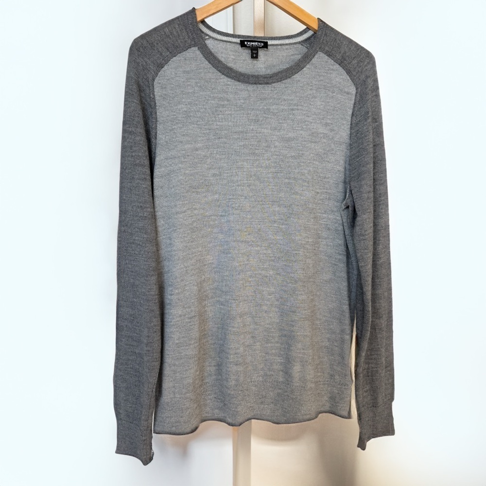 EXPRESS Men's Gray Striped Pullover Sweater Size L Long Sleeve Casual Wool Blend